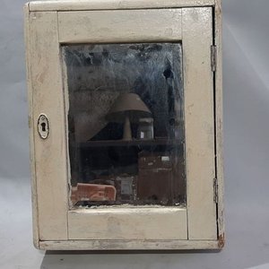 Botiquín Antiguo con Espejo y Compartimentos - imagen 1