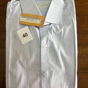 Lote siguiente: Camisa Celeste Rayada B. Cantoni Talle 37/38 Nueva