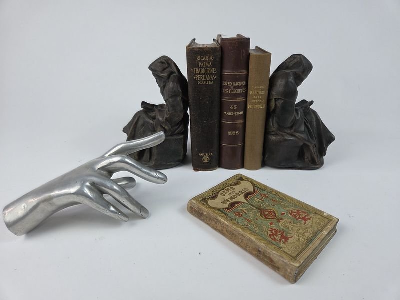 Item 830000 - Image 1