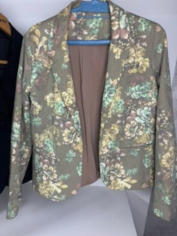 Item 829627 - Image 1