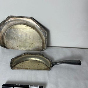Set de Limpia Mesas Metálico con Bordes Repujados - imagen 3