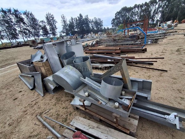 Lote de Materiales Metálicos y Perfiles de Acero