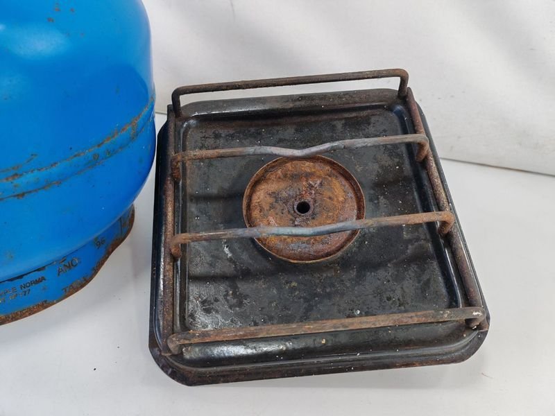 Garrafa de 3 kilos con cocinilla a gas - Lote 079 - imagen 3