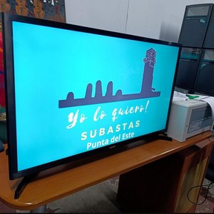 Smart TV LED Samsung 32" HD UN32T4310AG con Wi-Fi y Control Remoto - imagen 1
