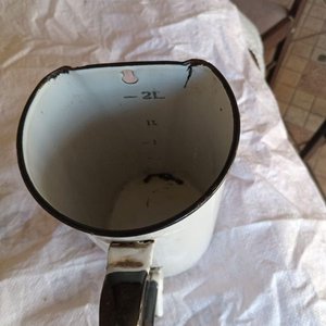 Lote siguiente: Jarro Esmaltado Antiguo y Freidora Eléctrica