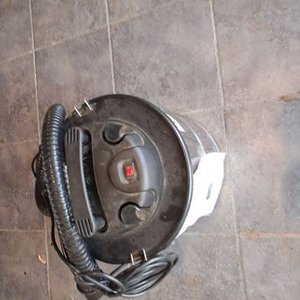 Aspiradora de Cenizas Eléctrica Funcionando - imagen 2
