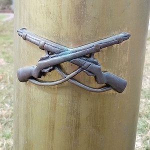 Paragüero Militar de Bronce con Emblema de Infantería - imagen 3