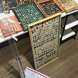 Lote siguiente: Colección de Botones Antiguos y Modernos desde 1969