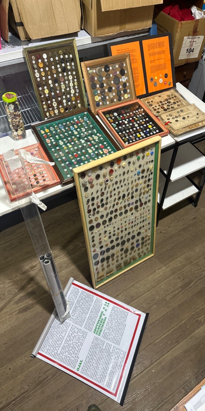 Colección de Botones Antiguos y Modernos desde 1969
