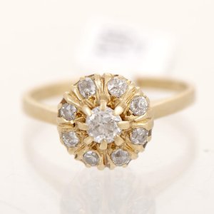 Lote siguiente: Anillo de Oro 18k con Brillantes