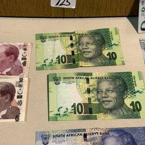 Lote siguiente: Lote de Billetes de Turquía, Sudáfrica y Qatar - Bien Conservados