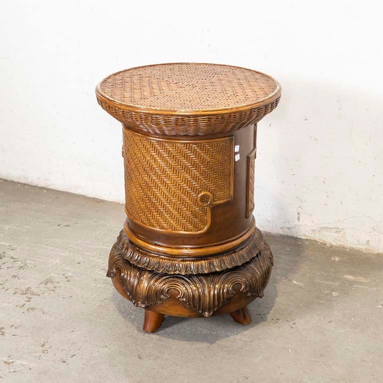 Lote siguiente: Base para mesa de mimbre y simil madera