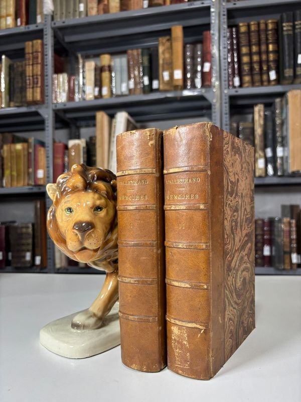 Lote anterior: Memorias del Príncipe de Talleyrand en dos Volúmenes - Libros antiguos