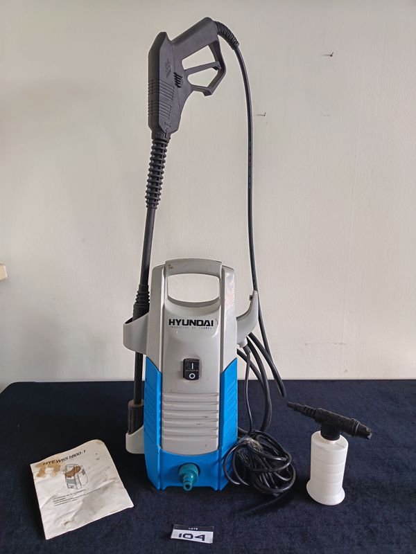 Hidrolavadora Hyundai con Pistola y Accesorios
