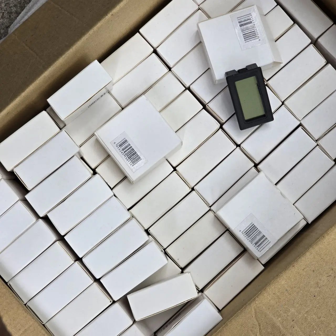 Termómetros digitales y caja de almacenamiento - imagen 2