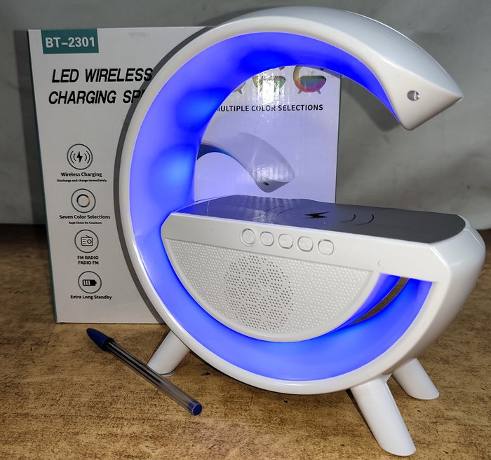 Reloj Despertador Recargable con BT, Carga Inalámbrica y Luces LED - imagen 6
