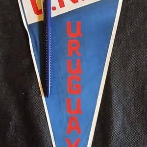 Banderín Antiguo Club Nacional de Football "C.N. de F. Uruguay" - imagen 2
