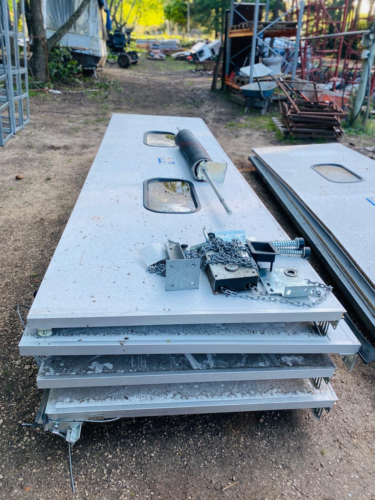 Item porton-seccional-elevadizo-460-x-410 - Image 0