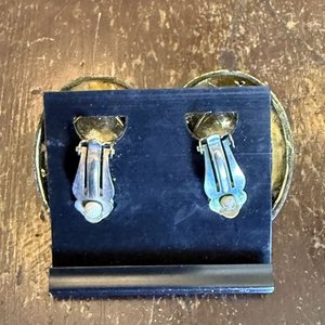 Gafas de Sol, Aretes y Estuche Negro para Accesorios - imagen 6