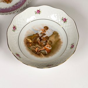 Tres Centros de Porcelana Bavaria con Decoración de Querubines - imagen 5