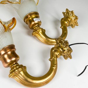 Par de apliques de bronce con tulipas - imagen 5