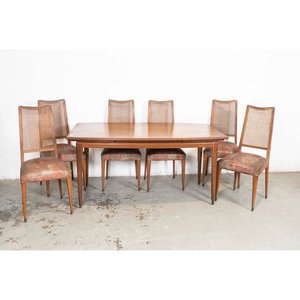 Lote siguiente: Mesa de Comedor Americana con Seis Sillas Tapizadas
