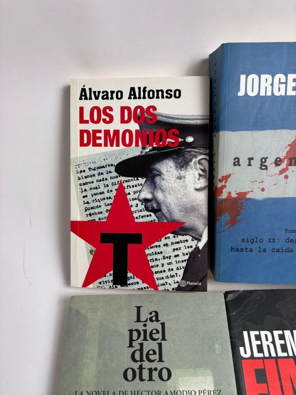 Colección de libros sobre política, historia y sociedad argentina - imagen 8
