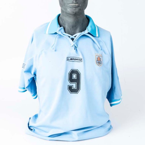 Camiseta de la Selección de Uruguay de utilería marca L-SPORTO N°9 de Darío Silva - imagen 1