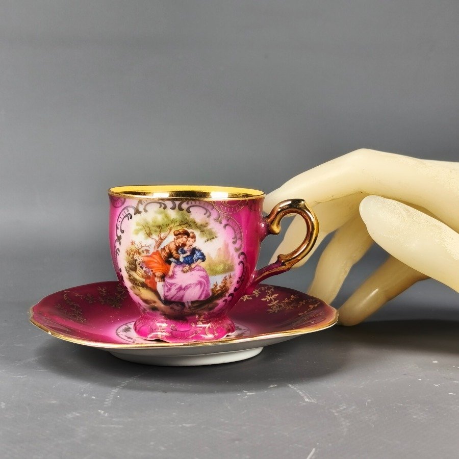 Dúo de taza y plato en porcelana alemana 'Gloria' con escena romántica fragonard - imagen 3