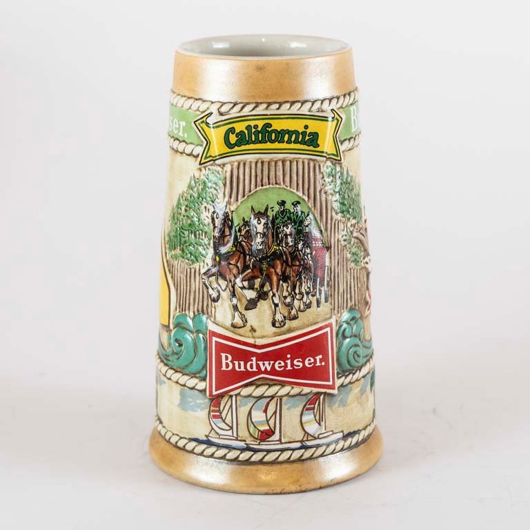 Lote anterior: Jarra de cerveza de porcelana con relieve 'Budweiser' California