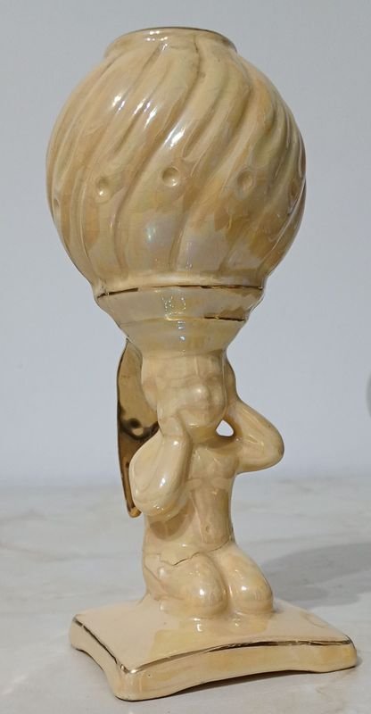 Mate Isabelino de Porcelana con Angelito y Bordos en Dorado - imagen 3