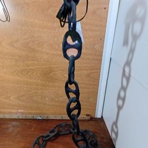 Lámpara de Pie Artesanal con Cadena de Barco, Hierro Negro, 1.15m - imagen 3