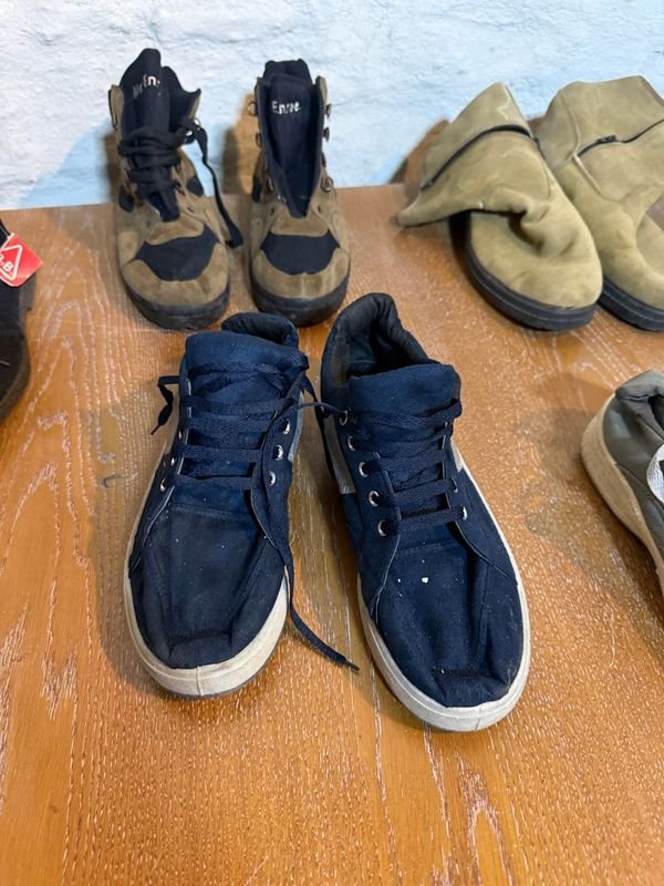 Lotes de zapatos y botas nuevos en excelente condición - imagen 4