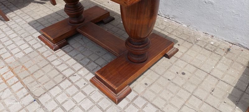 Mesa auxiliar tipo Tudor en madera - imagen 2