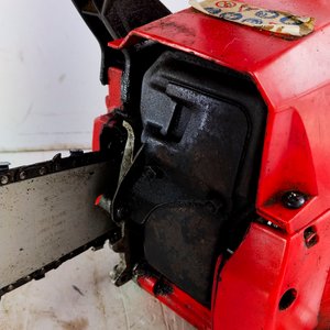 Motosierra a Nafta Roja - Sin Probar - imagen 4