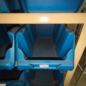 Organizador Metálico con Gavetas Plásticas Azules Presto - imagen 3