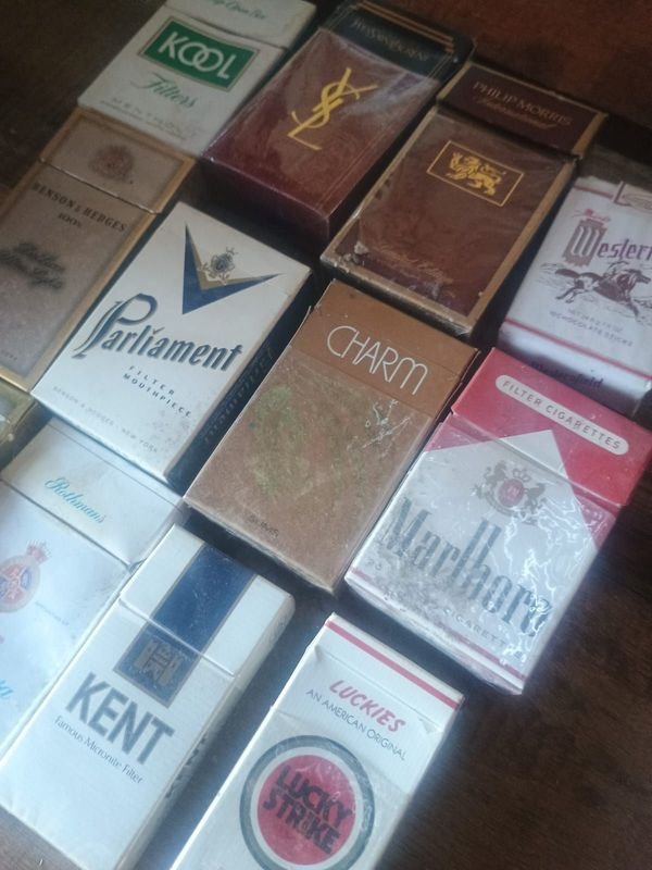Colección de Cajas de Cigarros - imagen 2