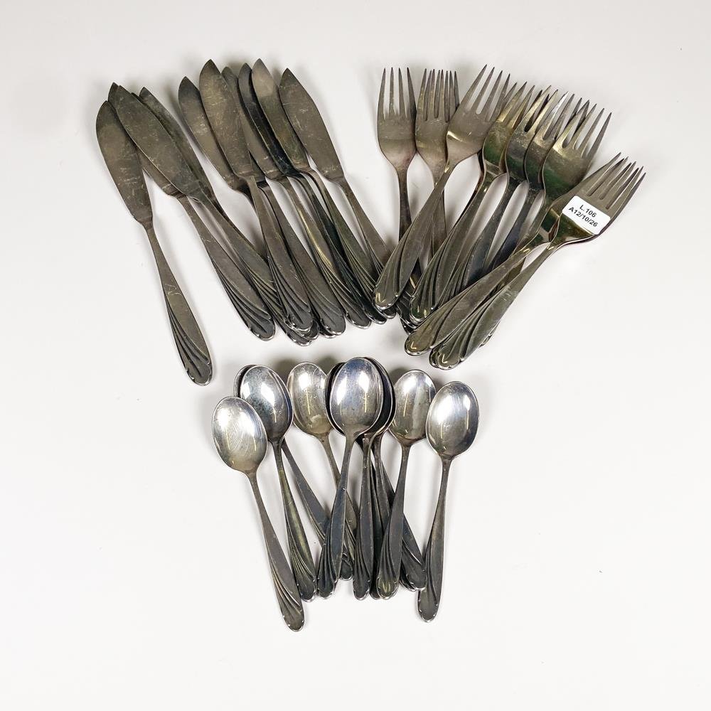 Conjunto de 36 Cubiertos WMF: Cucharitas, Tenedores y Cuchillos de Metal
