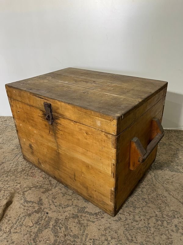 Item 850944 - Image 0