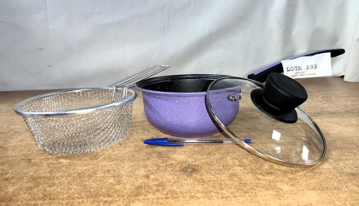 Cacerola Esmaltada con Tapa de Vidrio y Canasto Frutador, 18cm, Nueva. Violeta - imagen 2