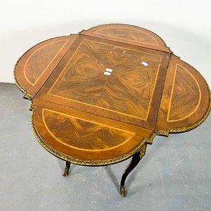Mesa Napoleón III de Caoba con Marqueterie y Apliques de Bronce - imagen 3