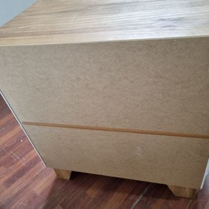Mueble de Apoyo Rústico Blanco con Tapa de Madera y Dos Puertas - imagen 4