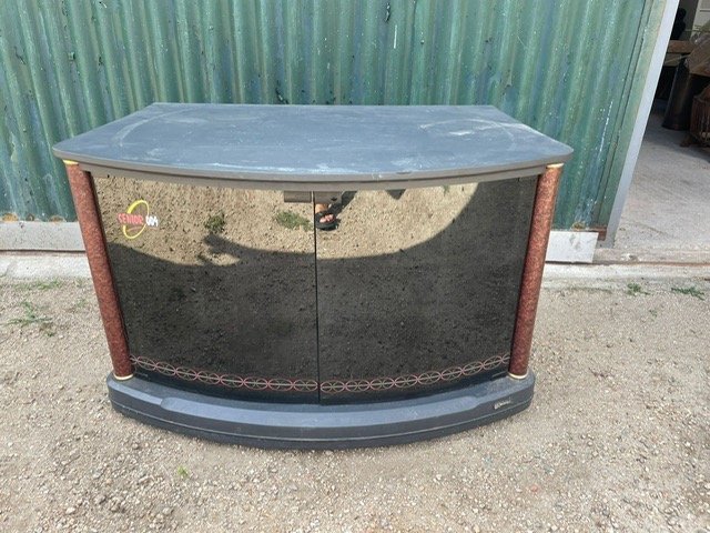 Lote siguiente: Rack para TV con puertas de vidrio