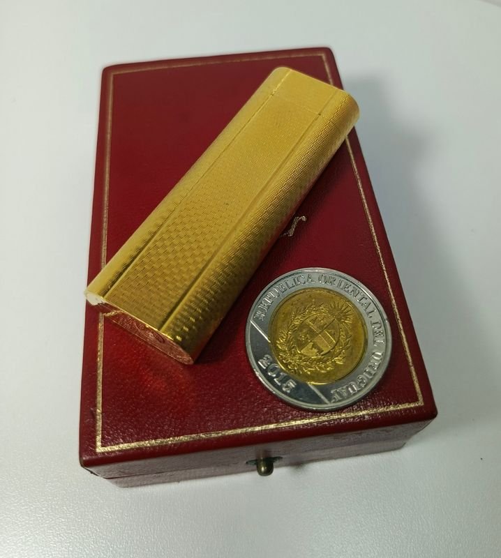 Lujoso encendedor de Cartier con estuche original - imagen 5