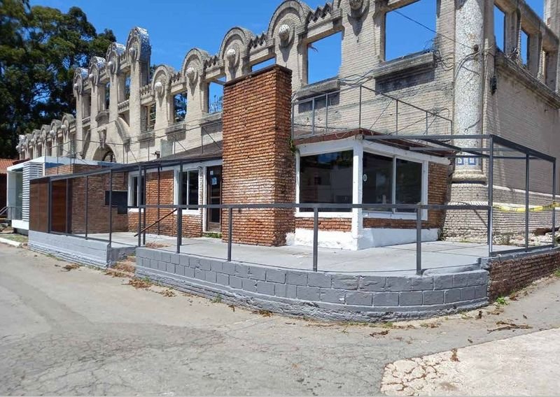 Item 893949 - Image 1