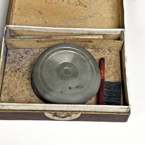 Lote de 5 piezas de maquillaje y tocador antiguo - imagen 6