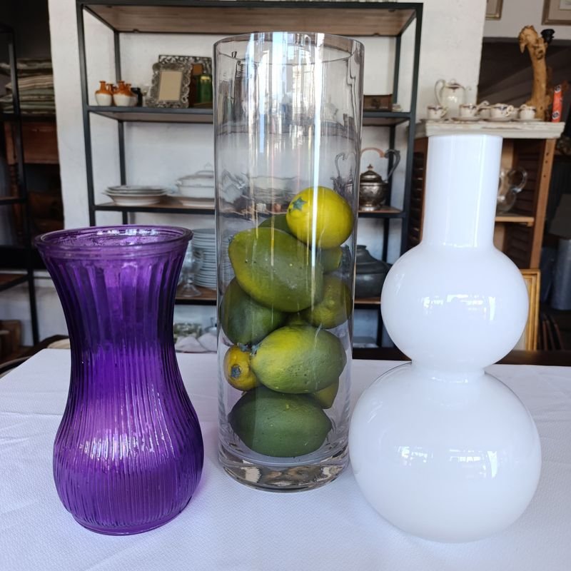 Lote anterior: Floreros de cristal decorativos