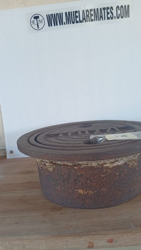 Tapa de combustible Leuzzi para venta en subasta - imagen 2