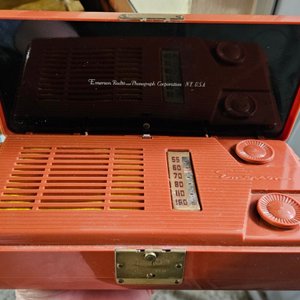 Radio Portátil Emerson 640 de Colección (1950s) - imagen 3