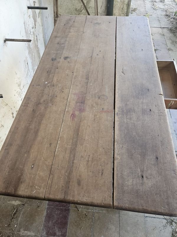 Mesa de campo en buen estado - imagen 4